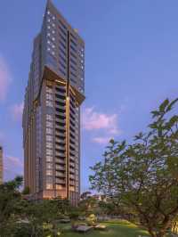 🌟 Pattaya's Hidden Gem: The Edge Central 🏨✨