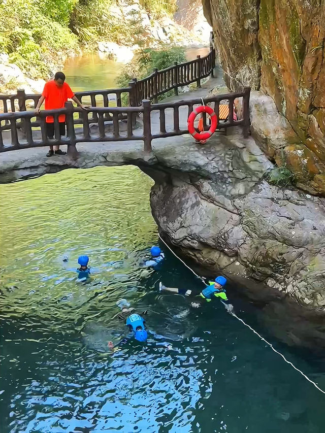 清遠一日遊｜人體漂流攻略｜潑水狂歡節