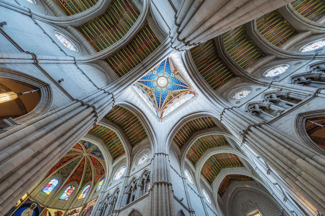 The only papally consecrated church in Spain: Madrid's Almudena Cathedral 🇪🇸