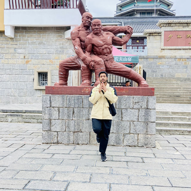 Historic Monuments of Dengfeng in “The Centre of Heaven and Earth”. 