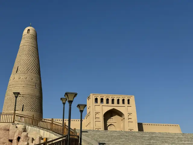 Xinjiang, Turpan, Sugong Tower.