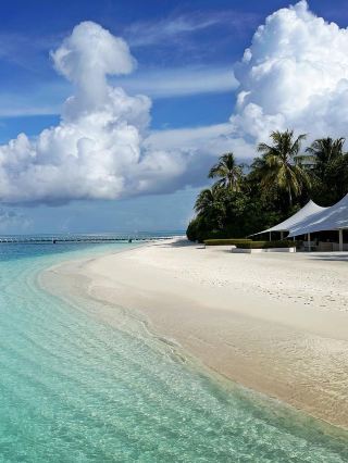 The 27-year-old Conrad Maldives Rangali Island has been renovated! The world's first underwater restaurant is here.