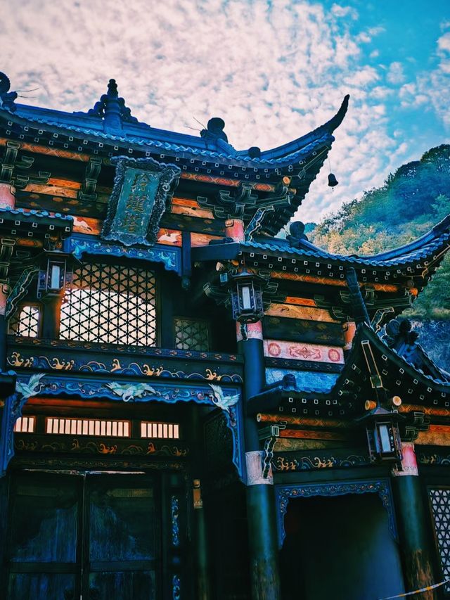 永康九瀑潭風景區以其獨特的自然美和深厚的文化底蘊聞名。