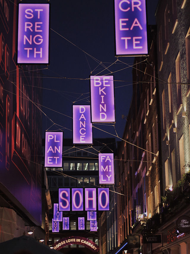 London's Christmas Lights 2020: A Guide to the Most Beautiful Streets