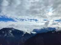 到巴朗山，看藍天白雲大雪山。