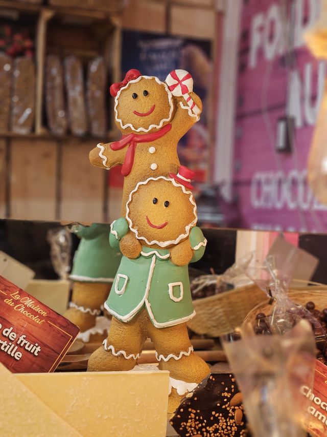 Experience the French Romance at the Tuileries Christmas Market in Paris