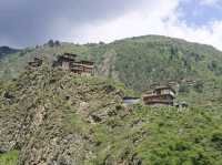 🥢 Scenic Drive from Namda to Bomda: Breakfast, Valleys & Tibetan Culture
