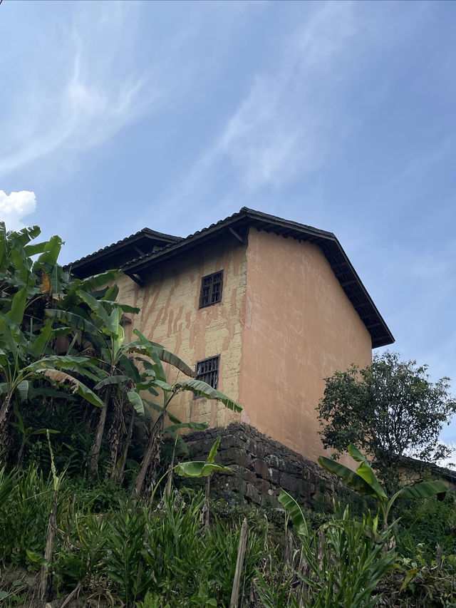 朗沖，雲端上的村落