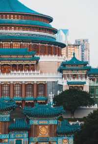重庆人民大禮堂：凝固的山城史詩，綻放的建築瑰寶