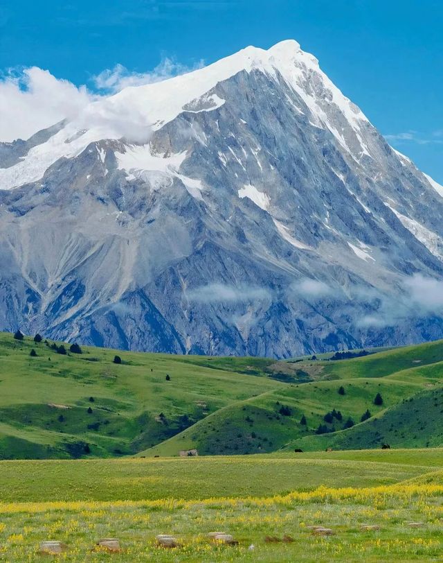 理塘千戶藏寨：在天空之城尋找丁真的世界