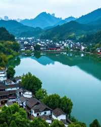 《國家地理》點名的“四川最美村落〞|“小喀納斯〞般的湖光山色