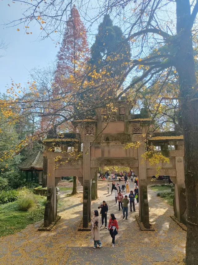 都江堰靈巖寺最容易領的獎牌