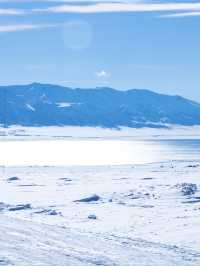 冬日賽里木湖,美到失語的藍冰秘境!