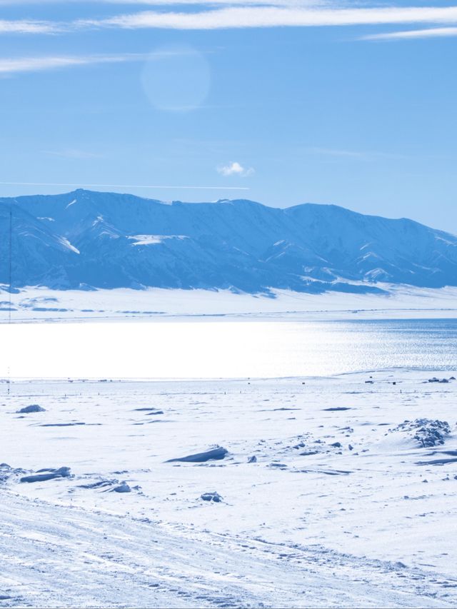 冬日賽里木湖,美到失語的藍冰秘境! 冬日賽里木湖,美到失語的藍冰秘境!