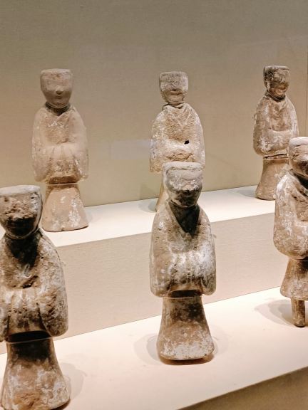 Explore the Hebei Museum for free! Get up close and personal with