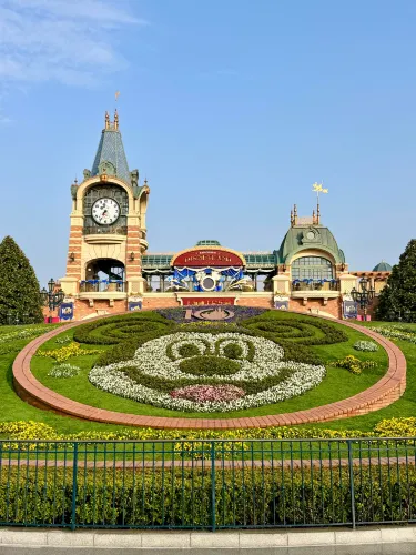 Shanghai Disneyland 10th Anniversary Celebration Guide: Mickey Avenue Transforms into a Birthday Party Scene! | Trip.com Shanghai