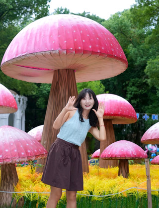 Huashengyuan Golden Cake Dream Kingdom: Step into a Real-Life Fairy Tale Castle