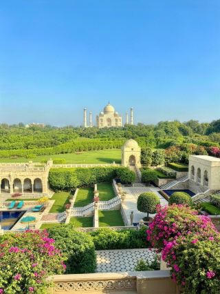 Agra | palace hotel with direct Taj Mahal view
