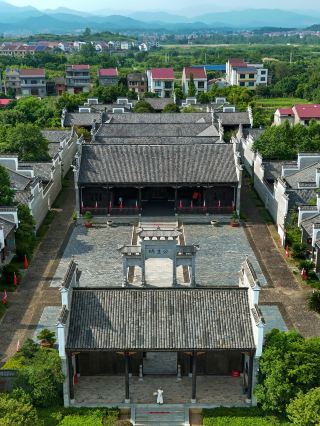 The most underrated small town on the Hunan-Jiangxi border, a red tea hometown