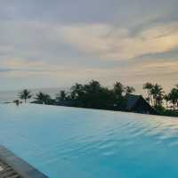 KC Grande Resort สระว่ายน้ำสวยติดทะเล@เกาะช้าง