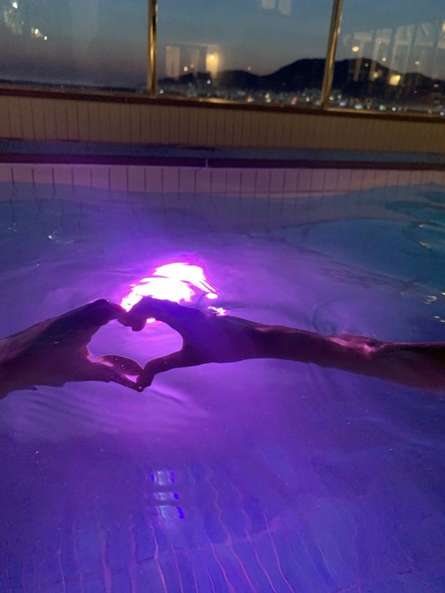 수영하며 영화보는 풀빌라, 솔스테이 💙💜💙