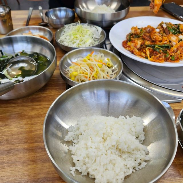 무주에서 즐기는 매콤한 낙지볶음 김명자 낙지마당