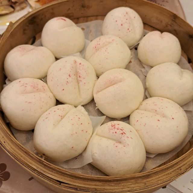 慶祝父親節🥳乳豬龍蝦全包宴😍👏