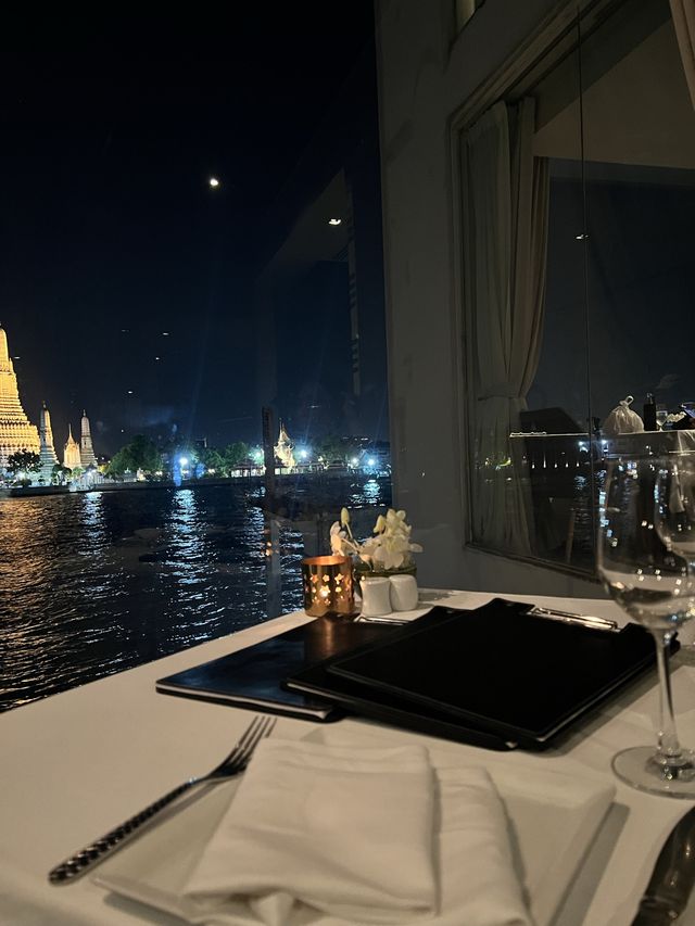 방콕에서 빠지지 않는 핫한 레스토랑 Sala rattanakosin🍴