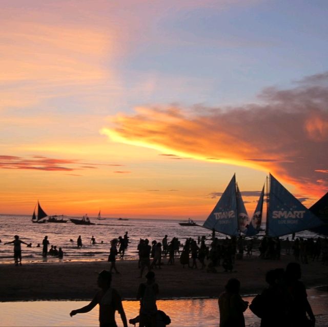 beautiful sights at Boracay Beach