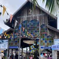 เที่ยวตลาดน้ำสี่ภาค พัทยา