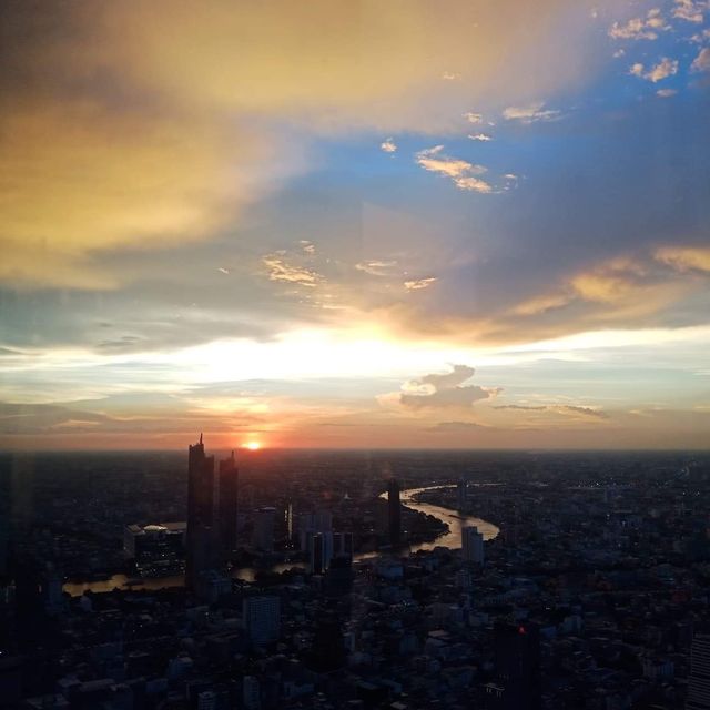 Mahanakhon Skywalk