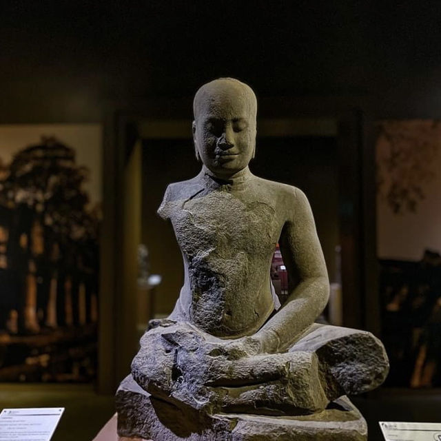 Inside View of Angkor National Museum 