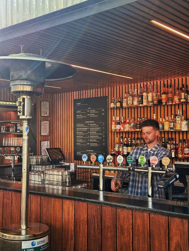[墨爾本] 在亞拉河畔品嚐美食 露天叢林系小酒館-Arbory Bar & Eatery
