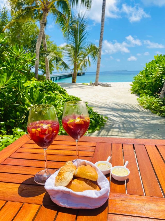몰디브 현지인들도 인정한 아름다운 리조트🌴💙