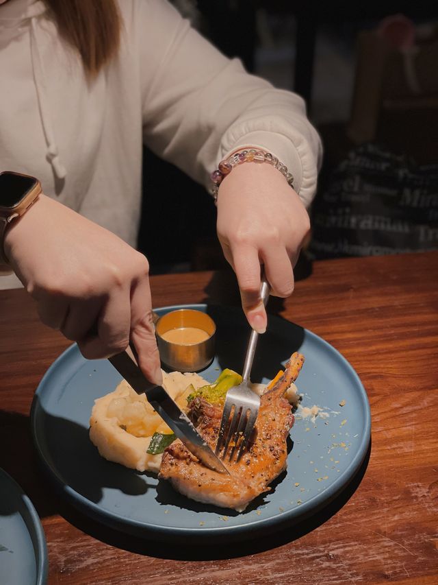 叫夠最低消費就可以包廂食飯😍｜抵玩過Party Room😛