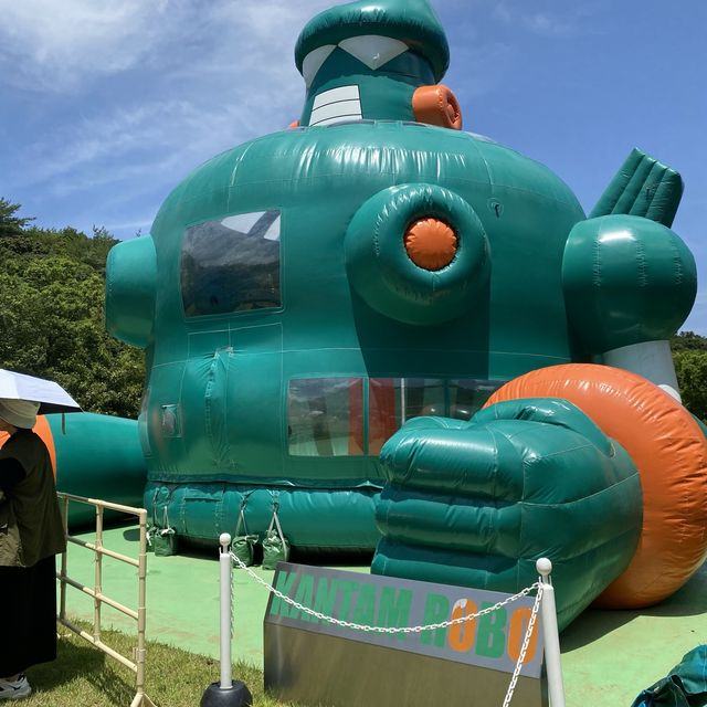 淡路島！ニジゲンノモリ「アクション仮面ひみつきち」子供は身体を動かせるアトラクション！キッチンカーのホットドッグが美味