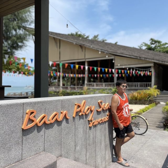 Baan Ploy Sea ติดทะเลอาหารอร่อยใกล้ท่าเรือ Baan Ploy Sea ติดทะเลอาหารอร่อยใกล้ท่าเรือ