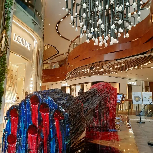The Amazing Contemporary Design of K11 Musea😍