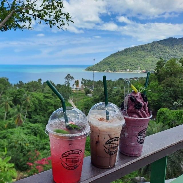 Blueterrace Cafe' & Bar 