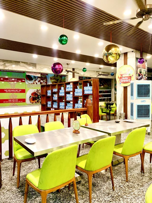 The Famous Local Restaurant In Danang🇻🇳