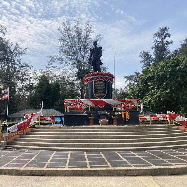 Krom Luang Chumphon Monument