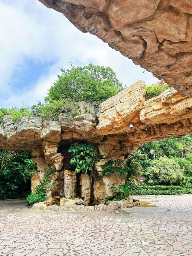 ⭐️全球首個根據聖經記載📖以1比1體積建成的挪亞方舟主題公園🎊