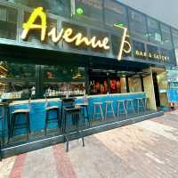 Avenue75