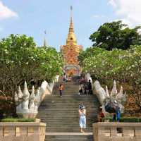 วัดทางสาย วัดสวยบนเขาปักธงชัย อำเภอบางสะพาน