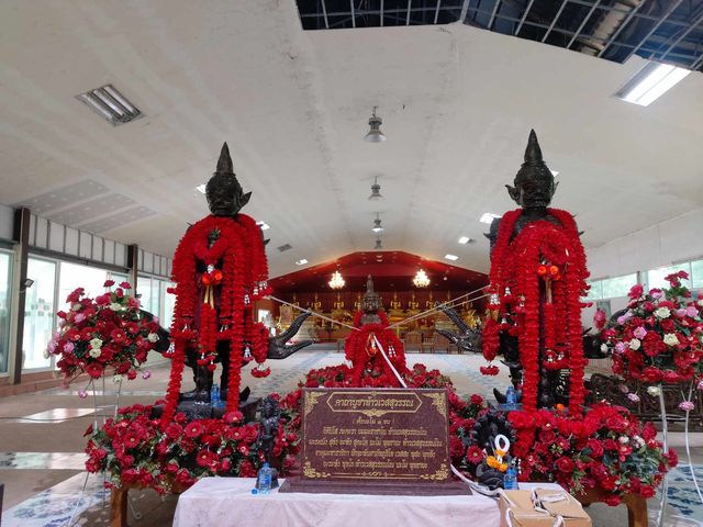 พระพุทธรูป 1,250 องค์ หนึ่งเดียวในโลก 