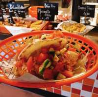 荷蘭海牙🇳🇱美食餐廳吃吃🌮 CeeCee's Chicken and Chips
