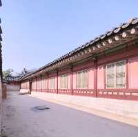 Discover Gyeongbokgung palace in Korea
