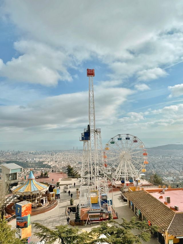 巴塞隆拿🇪🇸 俯覽城市風光”蒂比達博山Tibidabo”