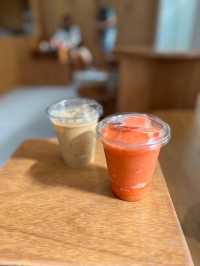 qoofe cafe (คูเฟ่ คาเฟ่)