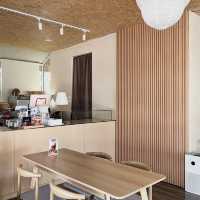 Ease haus Cafe：舒適環境，美味咖啡和蛋糕